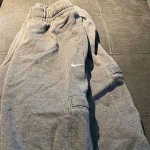 nike cargo sweatpants